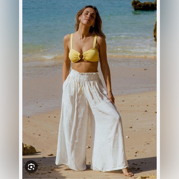 Berlook Other - Berlook White Wide Leg Cropped Pants - Swim Cover Up